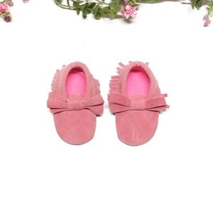 Pink Newborn Bow Moccasins